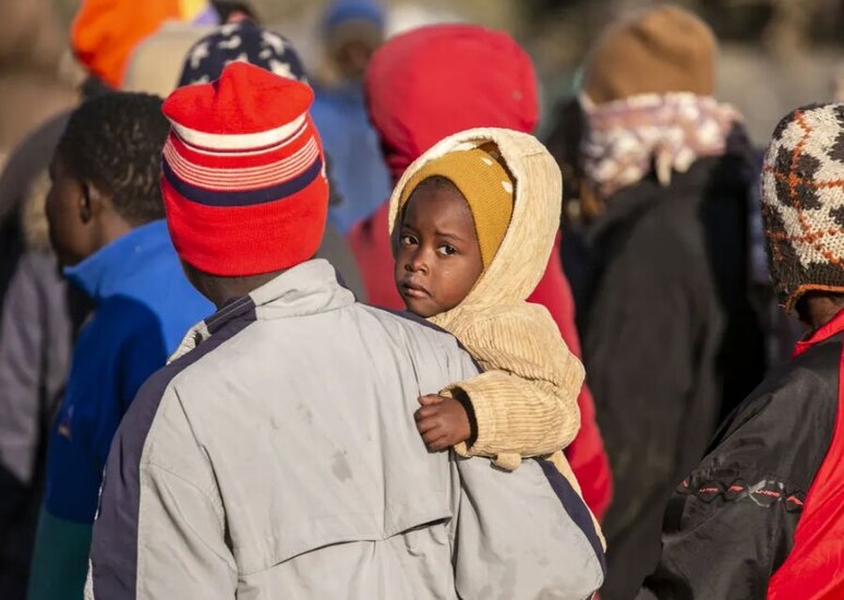 دیدنی های امروز؛ از لندنی های پایِ کار فلسطین تا سال نو چینی پناهجویان آفریقایی در سواحل تونس