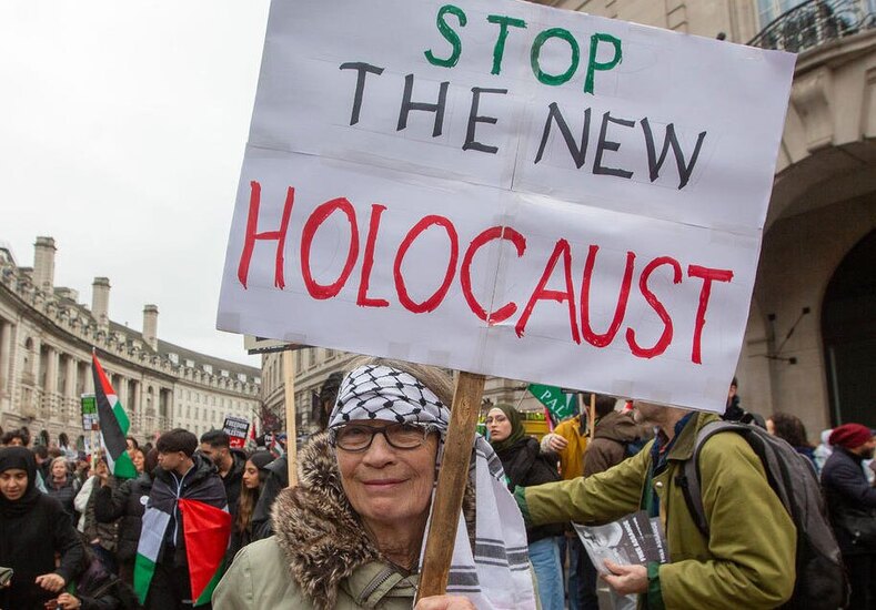 دیدنی های امروز؛ از لندنی های پایِ کار فلسطین تا سال نو چینی راهپیمایی عظیم چند صدهزار نفره حامیان فلسطین در شهر لندن