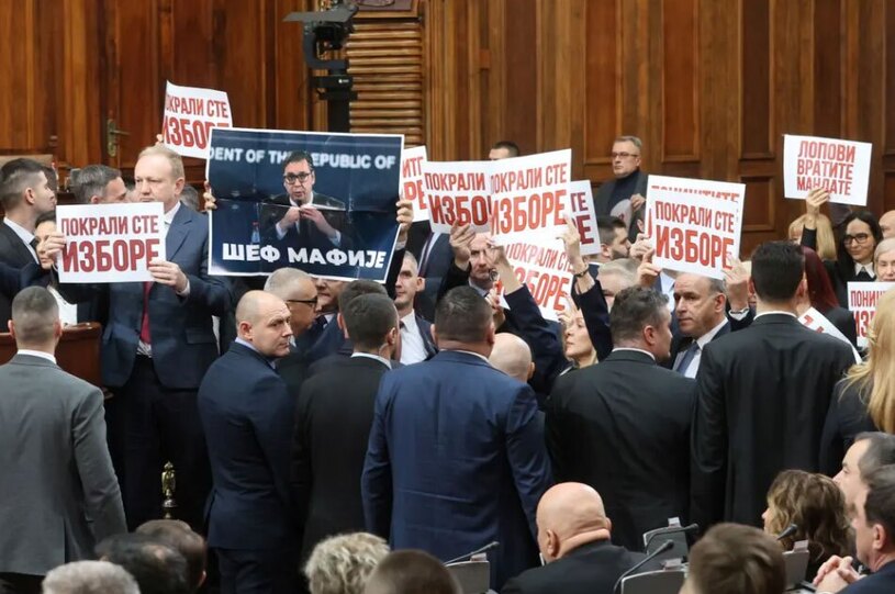 دیدنی های امروز؛ از اعتراضات کشاورزان اروپایی تا سفر رییس جمهوری جدید آرژانتین به اسراییل اعتراض اعضای اپوزیسیون حکومت ضربستان به تقلب در انتخابات