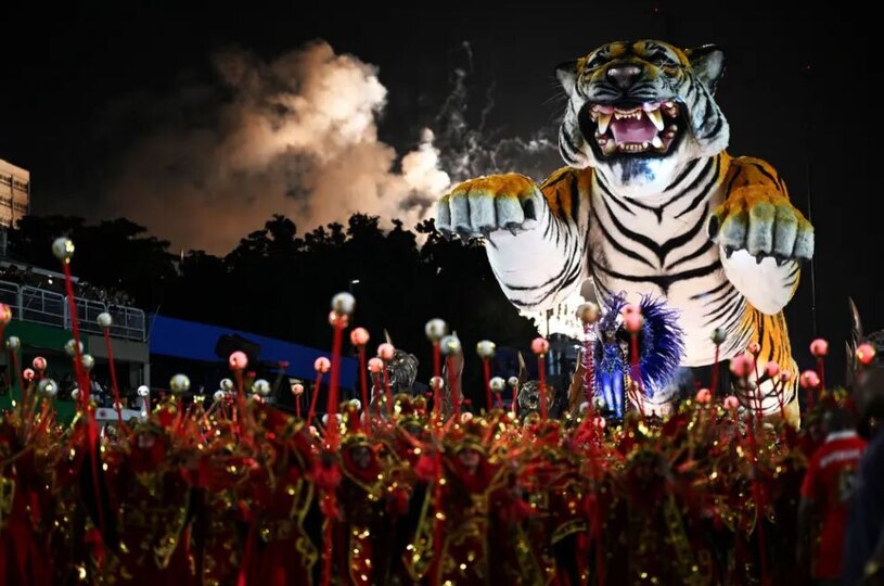 نخستین شب کارناوال سالانه شهر