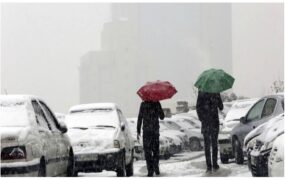 آسمان کشور برفی