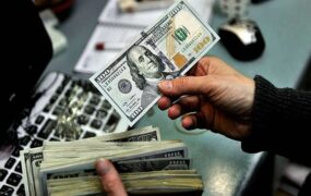 چرا دلار در مرز ۵۵ هزارتومان متوقف شده است؟