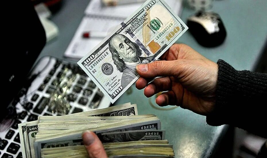چرا دلار در مرز ۵۵ هزارتومان متوقف شده است؟