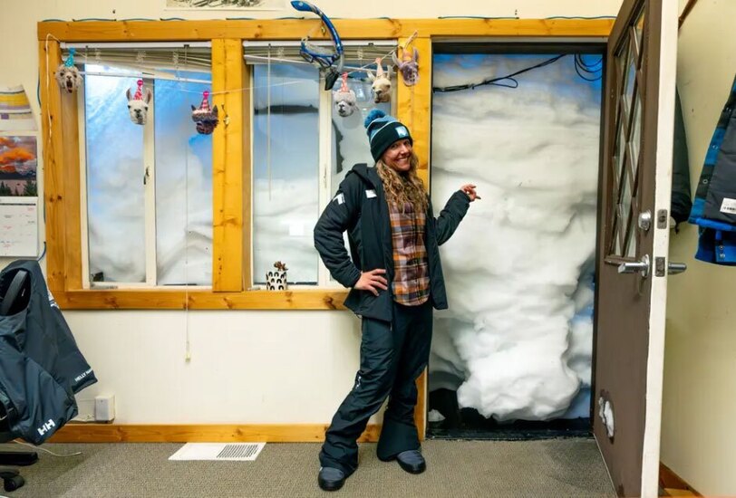 دیدنی های امروز؛ از جشن تولد پیرترین زن دنیا تا انتخابات مقدماتی آمریکا توفان برفی در کالیفرنیا آمریکا