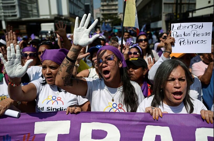 دیدنی های امروز؛ از روز جهانی زن تا نمایشگاه سگ های خانگی تظاهرات روز جهانی زن