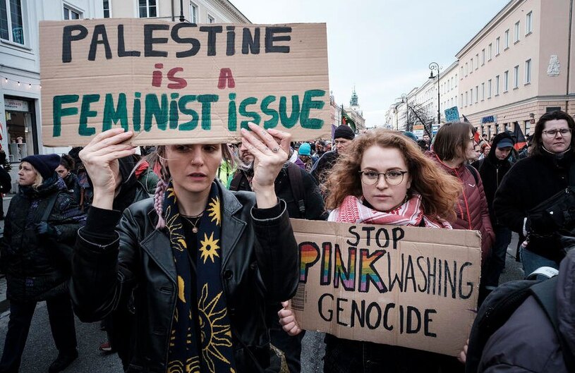 دیدنی های امروز؛ از آداب رمضانی تا فمنیست های حامی فلسطین تظاهرات فعالان حقوق زنان لهستانی