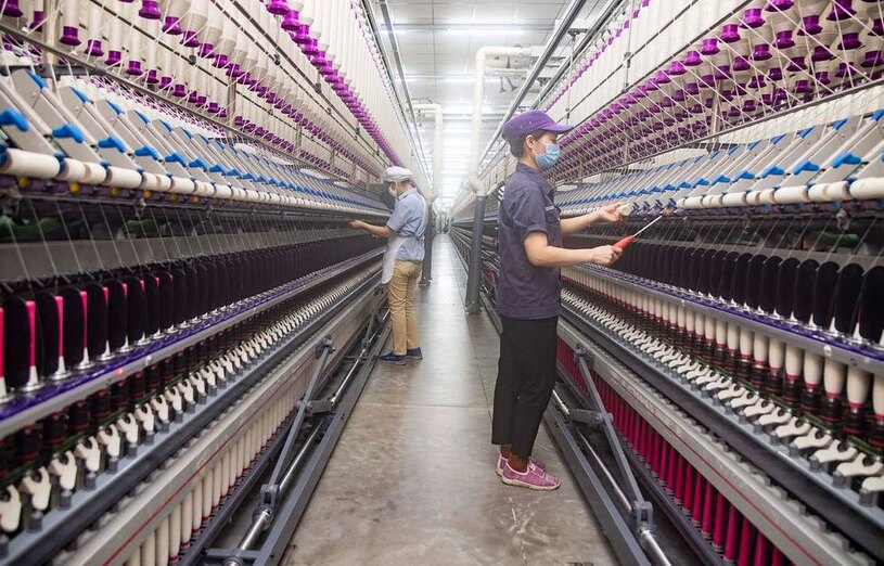 یک کارخانه تولید پارچه در جیانگسو