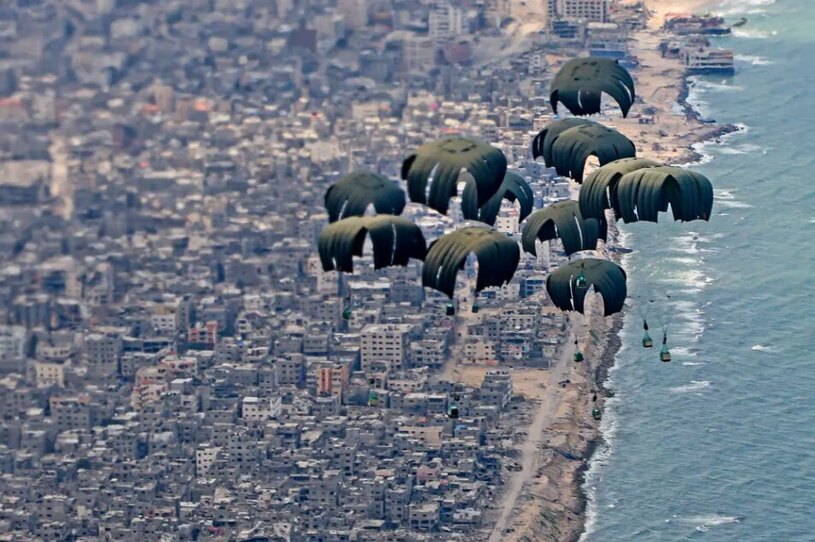 پرتاب کمک های غذایی  نوار غزه