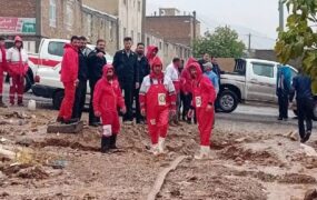 امدادرسانی نجاتگران هلال احمر سیل و آبگرفتگی