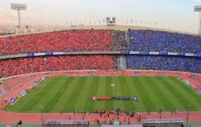هواداران استادیوم آزادی دربی ۱۰۳