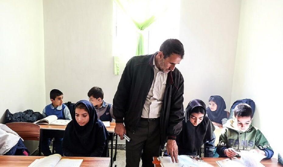 مدارس۱۲ اسفند