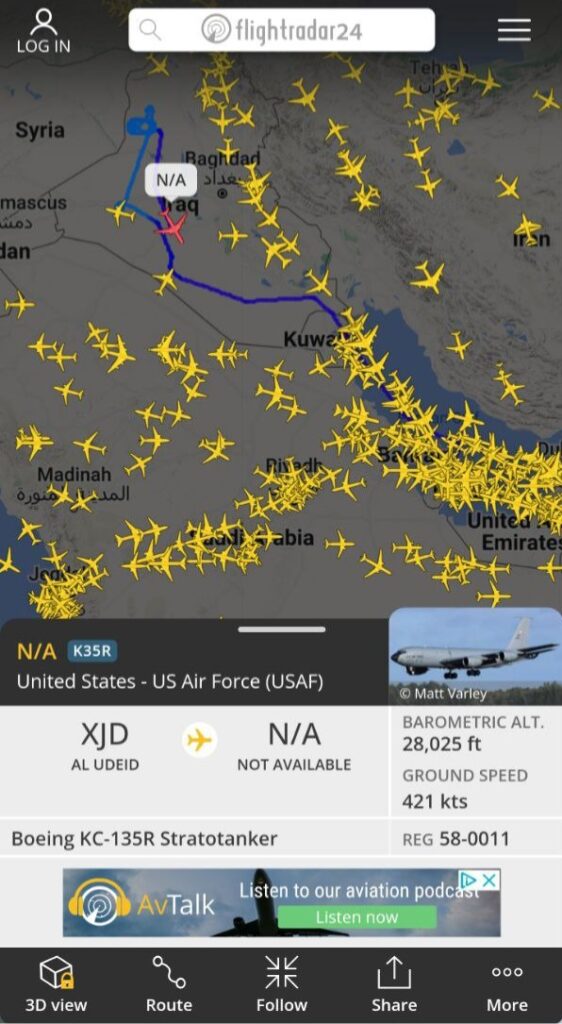 هواپیمای بویینگ نظامی آمریکا در آسمان عراق