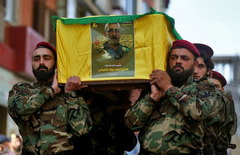 مراسم تشییع پیکر یک فرمانده ارشد حزب الله لبنان