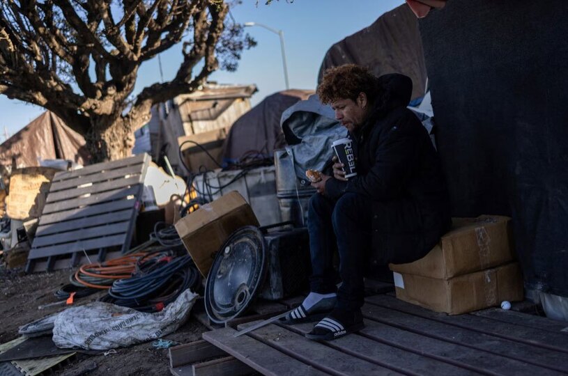 دیدنی های امروز؛ از جمع آوری خیابان خواب ها در آمریکا تا سفره های افطاری جمع آوری هزاران خیابان خواب اوکلند آمریکا