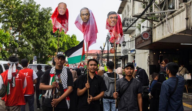 دیدنی های امروز؛ مراسم روز جهانی قدس از کشمیر تا لندن راهپیمایی روز جهانی قدس در جاوه اندونزی