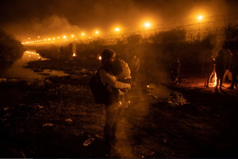 تجمع پناهجویان در مرز ال پاسو در ایالت تگزاس آمریکا