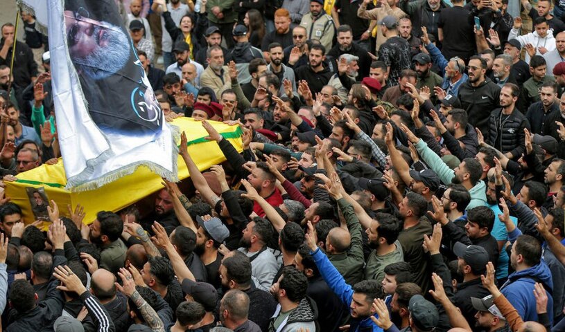 تشییع پیکر شهید " علی احمد حسین" از فرماندهان مقاومت اسلامی