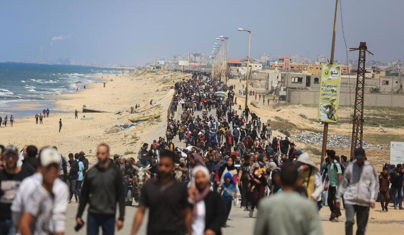 دیدنی های امروز؛ از جشنواره های آسیایی تا سال نو نپالی آوارگان فلسطینی در امتداد جاده ساحلی "الرشید"