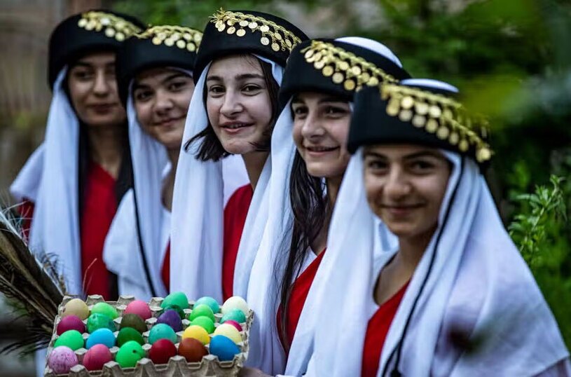 دیدنی های امروز؛ از سال نو ایزدی ها تا خرید جو بایدن جشن های سال نو ایزدی ها در دهوک عراق و سوریه