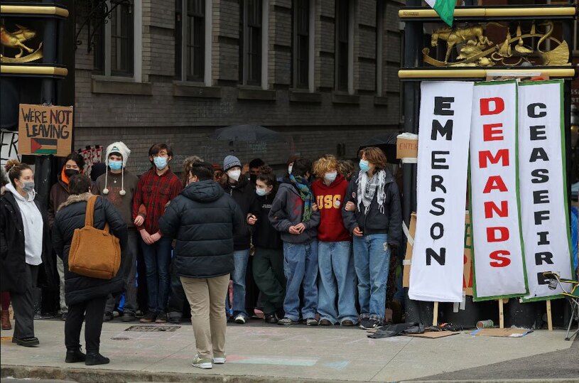 دیدنی های امروز؛ از سالگرد نسل کشی ارامنه تا اعتراضات دانشجویی در آمریکا تحصن و تعطیلی کلاس درس از سوی دانشجویان در کالج امرسون