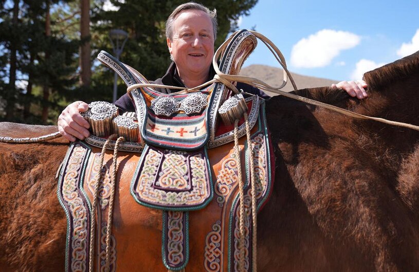 دیدنی های امروز؛ توفان اعتراضات دانشجویی حامیان فلسطین از آمریکا تا اروپا اسب سواری وزیر خارجه انگلیس در شهر اولان