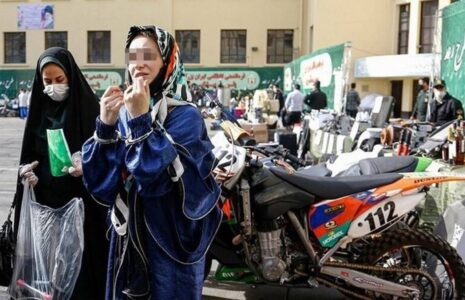 زنی موتورسیکلت تریاک فروشی
