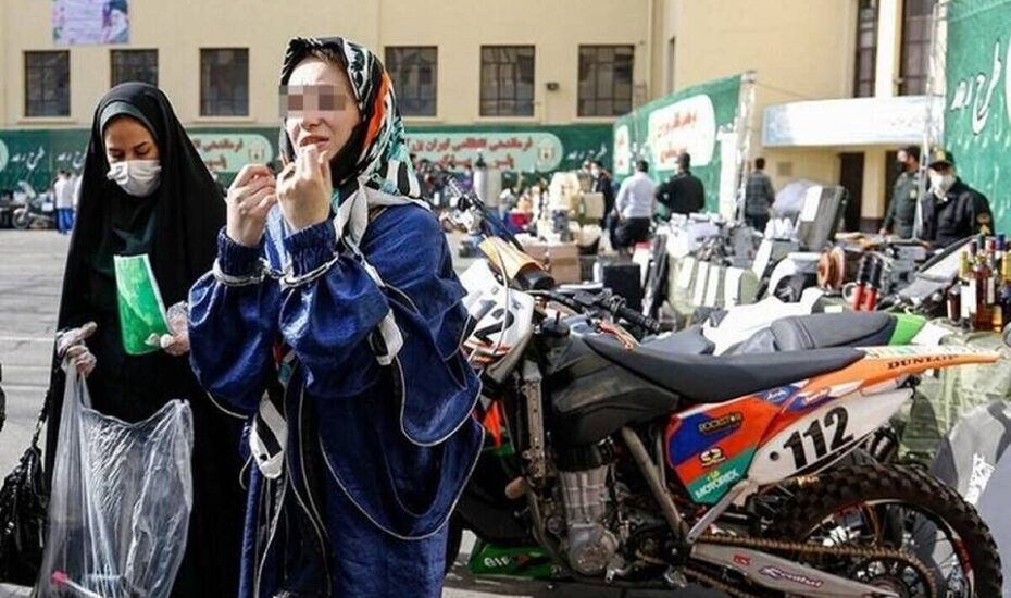 زنی موتورسیکلت تریاک فروشی