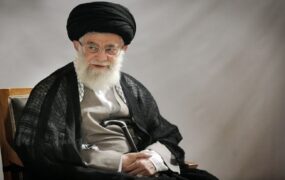 رهبر انقلاب عفو یا تخفیف مجازات محکومان