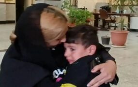 پسربچه گمشده آغوش مادر