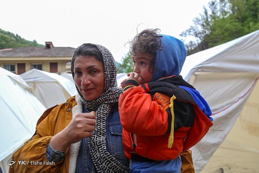 چادرنشینی اهالی روستای امامزاده ابراهیم
