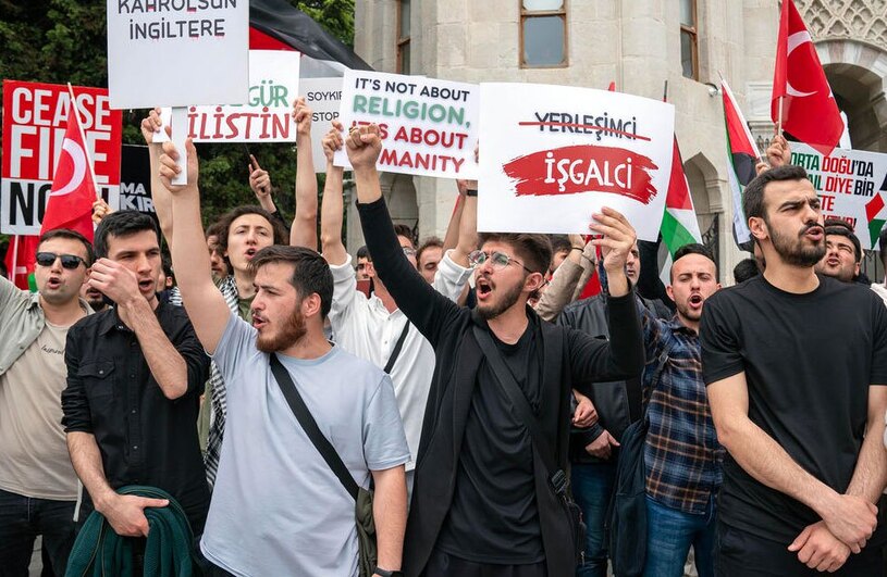 دیدنی های امروز؛ از روز جهانی آزادی مطبوعات تا سفرهای تبلیغاتی ترامپ تظاهرات ضداسرائیلی دانشجویان در استانبول