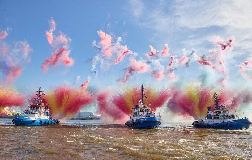 دیدنی های امروز؛ از شفق قطبی تا مسابقات یورو ویژن آتش بازی بندر هامبورگ آلمان