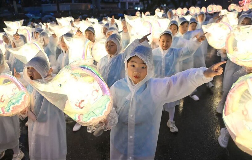 جشنواره فانوس نیلوفر آبی