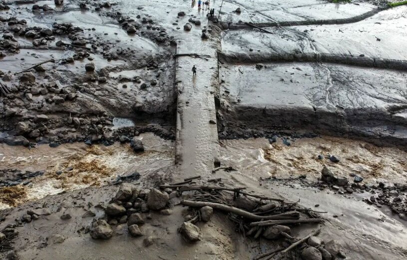 دیدنی های امروز؛ از تک تیراندازی رهبر کره شمالی تا انتخابات هند سیل در سوماترا اندونزی