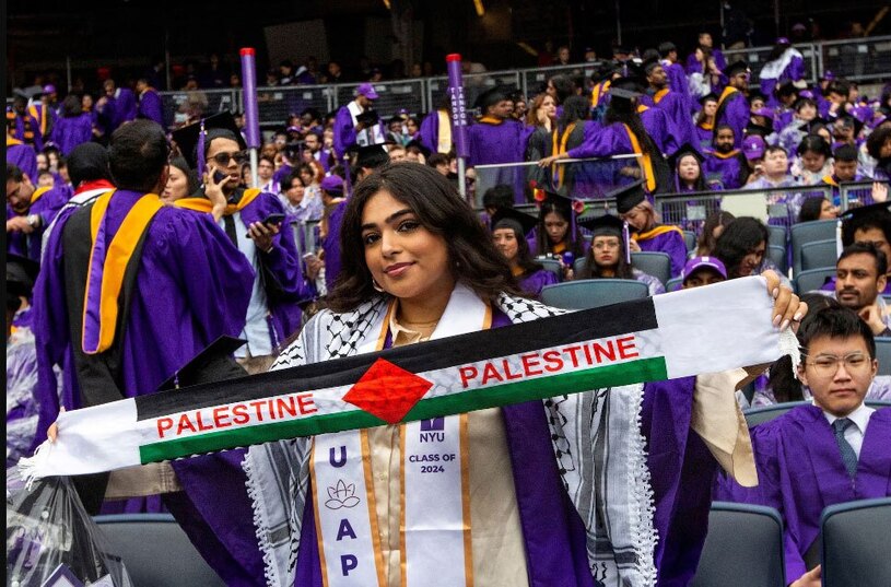 دیدنی های امروز؛ از دعای پاپ فرانسیس تا سفر پوتین به چین یک دانشجوی حامی فلسطین در جشن فارغ التحصیلی