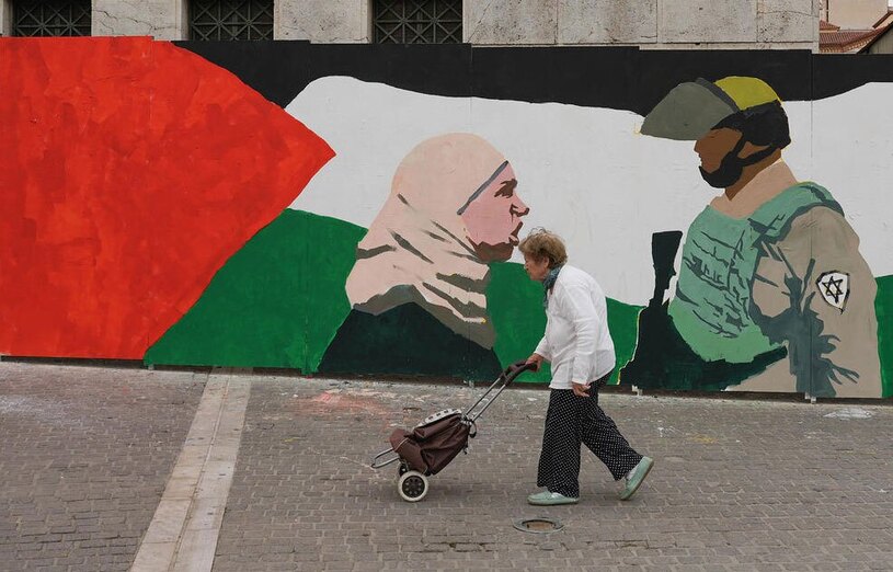 دیدنی های امروز؛ از دعای پاپ فرانسیس تا سفر پوتین به چین نقاشی دیواری با مضمون فلسطین در شهر آتن یونان