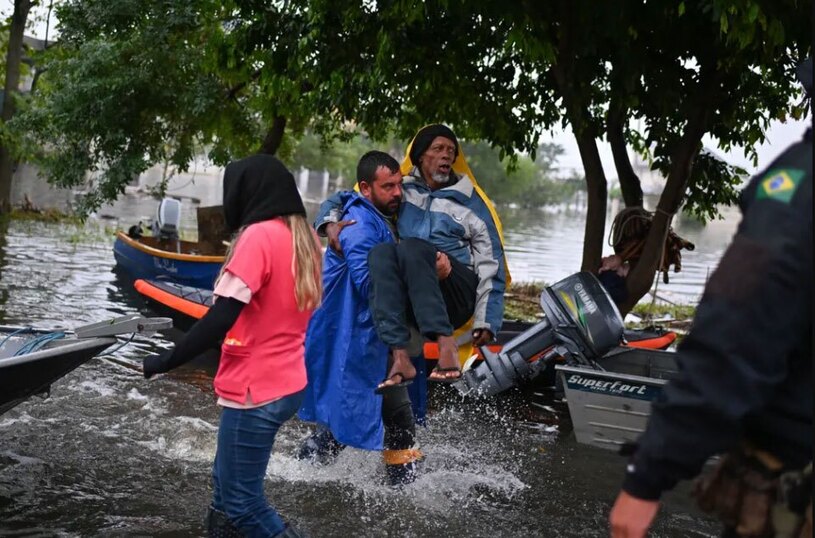 دیدنی های امروز؛ از دعای پاپ فرانسیس تا سفر پوتین به چین امدادرسانی به سیلزدگان در برزیل