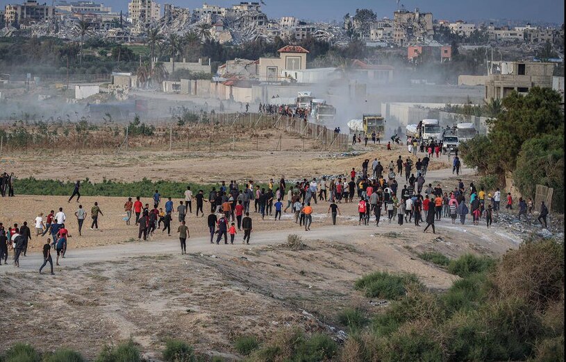 توزیع اقلام غذایی و دارویی بین مردم غزه