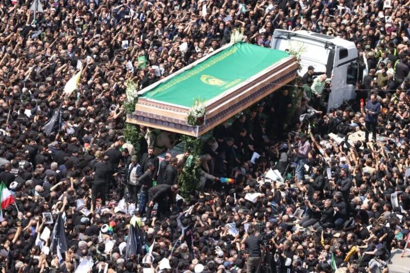 مراسم تشییع "شهدای خدمت"