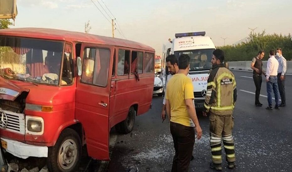 واژگونی مینی بوس