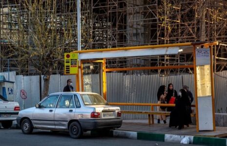 پارک در ایستگاه‌های اتوبوس و تاکسی ممنوع