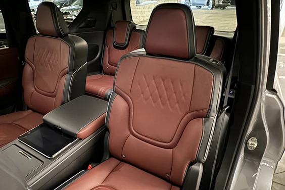 بررسی اینفینیتی QX80 مدل 2025 بررسی اینفینیتی QX80 مدل 2025