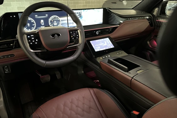 بررسی اینفینیتی QX80 مدل 2025 بررسی اینفینیتی QX80 مدل 2025