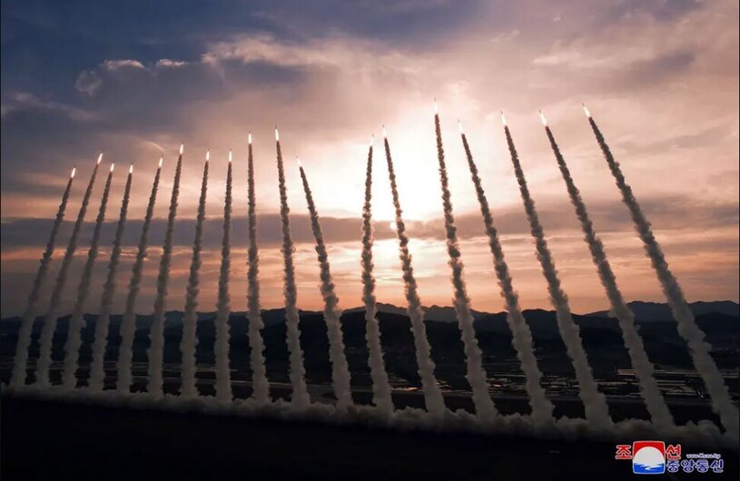 دیدنی های امروز؛ از گرمای بی سابقه در هند تا جارچی سلطنتی لندن آزمایش موشکی بالستیک کره شمالی