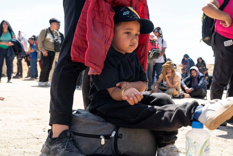 انتظار پناهجویان برای ورود به ایالت کالیفرنیا