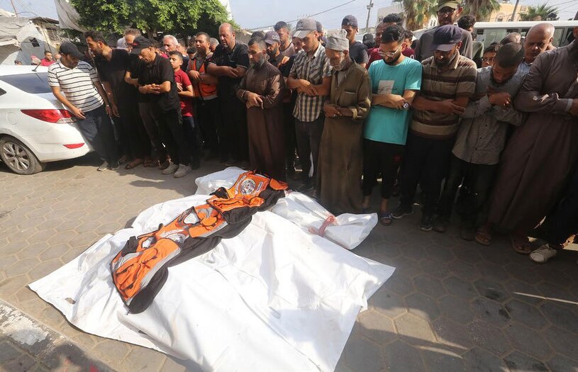 نماز میت بر پیکر شهدای حملات اسرائیل 