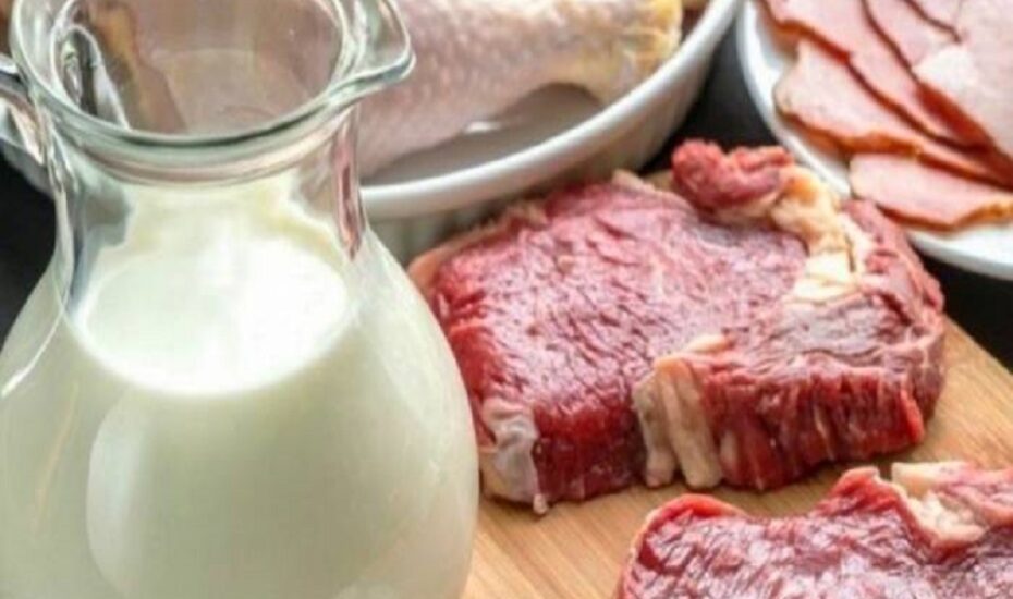 خوردن شیر با این خوراکی ها ممنوع
