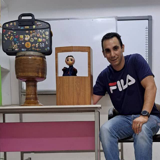 عمو افشین رهنمون