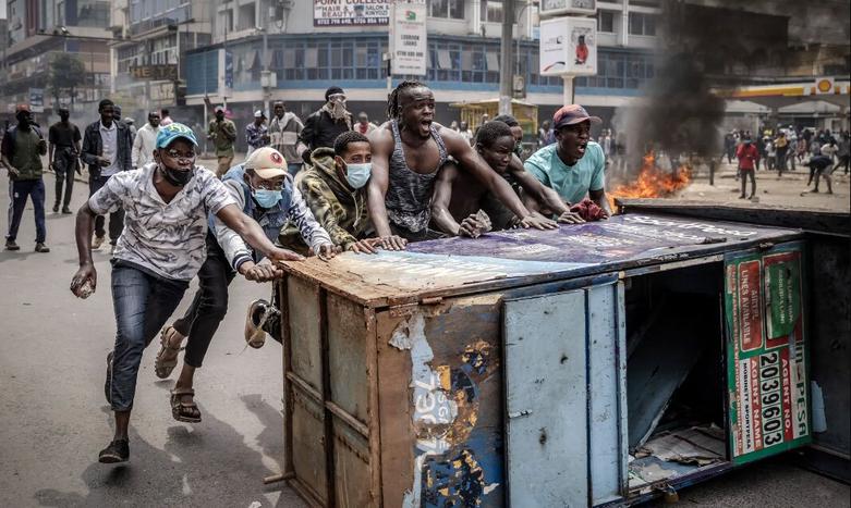 اعتراضات ضددولتی علیه افزایش مالیات ها 