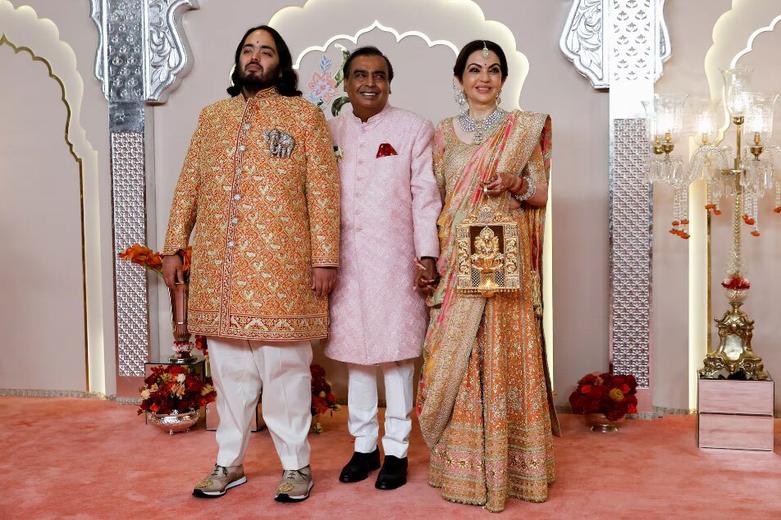 مراسم ازدواج "آنانت آمبانی" پسر "نیتا آمبانی" سوپر میلیاردر هندی